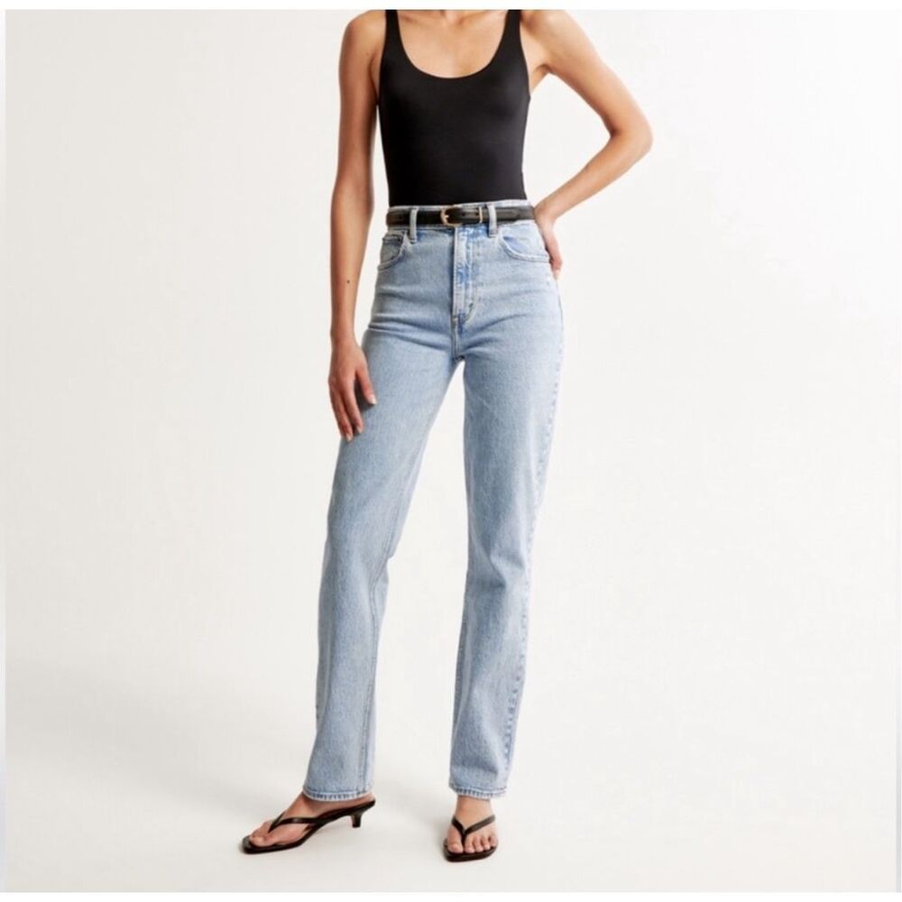 Abercrombie & Fitch Light Wash Straight Leg Jeans